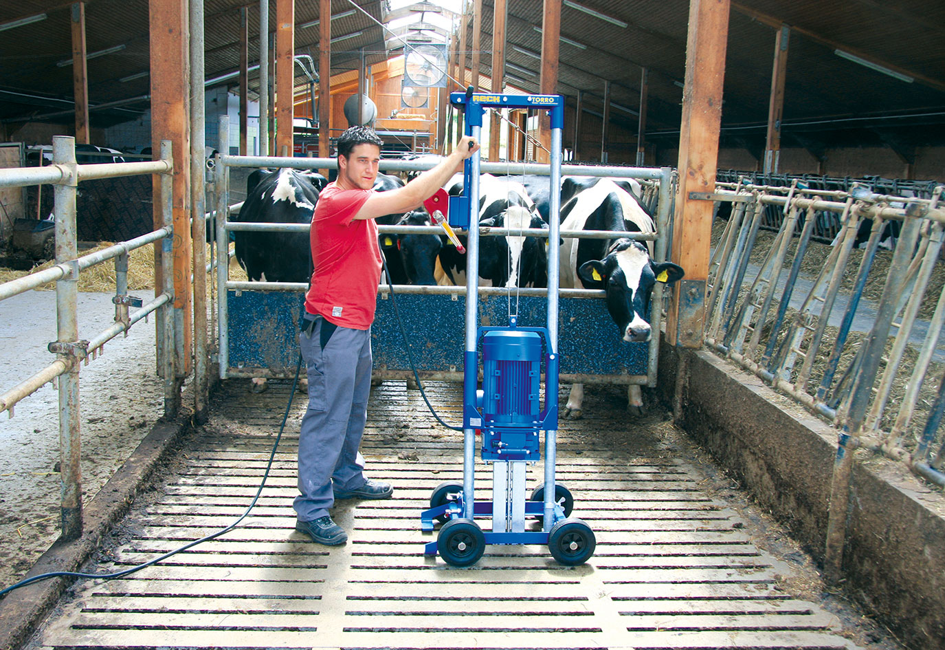 Torro kanalomrører i nedsenket posisjon.