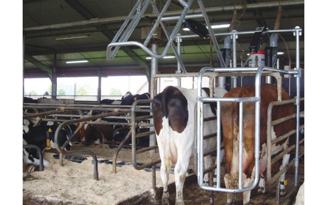 To fôrstasjoner med Flex-Port.